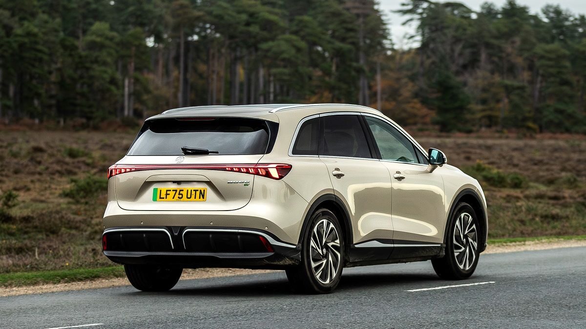 11.11.25 MGS6EV 81 11.11.25 MGS6EV 81