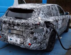 BMW retrasa entregas del iX1 por falta de componentes clave BMW iX1 2027 7