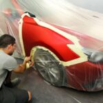 Un golpe tonto en un coche moderno te cuesta miles de euros. Te lo demostramos