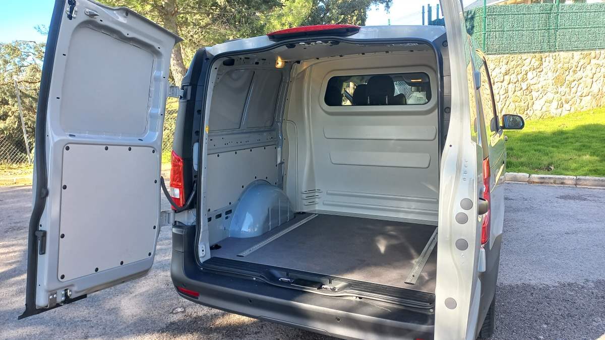 Mercedes Vito 114 CDI (6) Mercedes Vito 114 CDI (6)