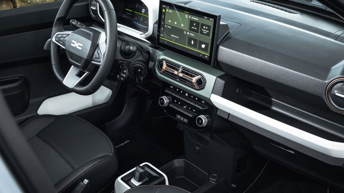 dacia spring extreme18