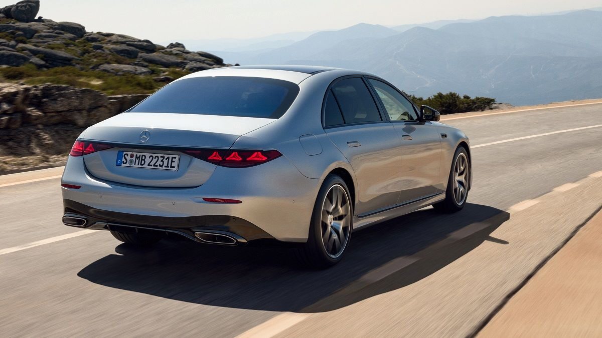 mercedes benz s 580 e 4matic with eq hybrid technology amg line lang21 mercedes benz s 580 e 4matic with eq hybrid technology amg line lang21