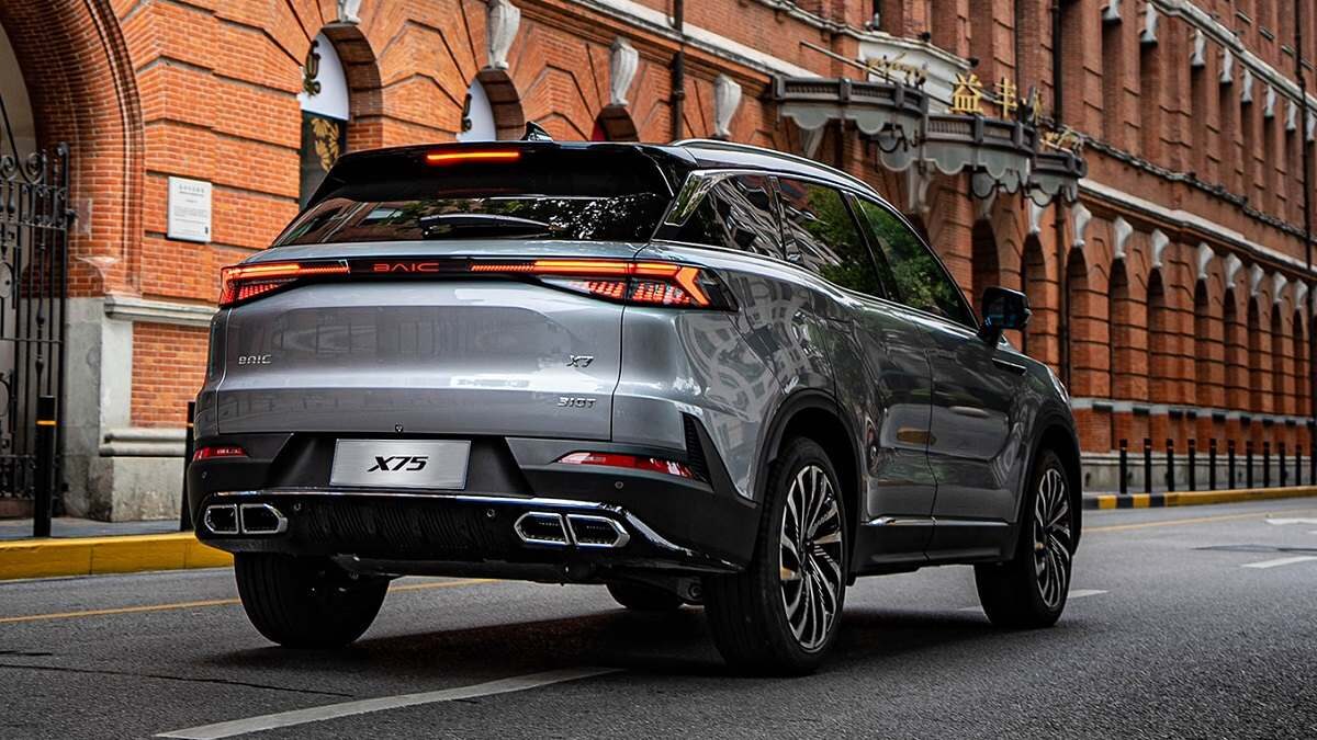 BAIC X75 Trasera