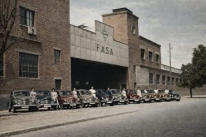 Primeros Renault 4/4 salidos de la planta de Valladolid