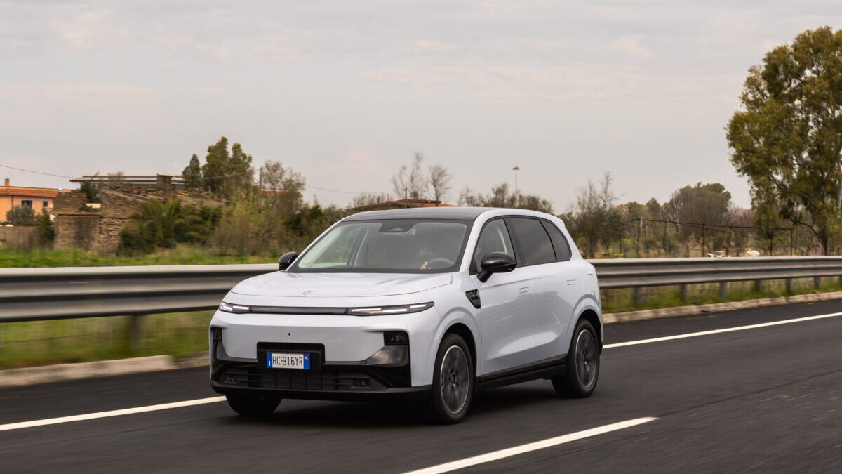 Leapmotor B10 REEV Hybrid