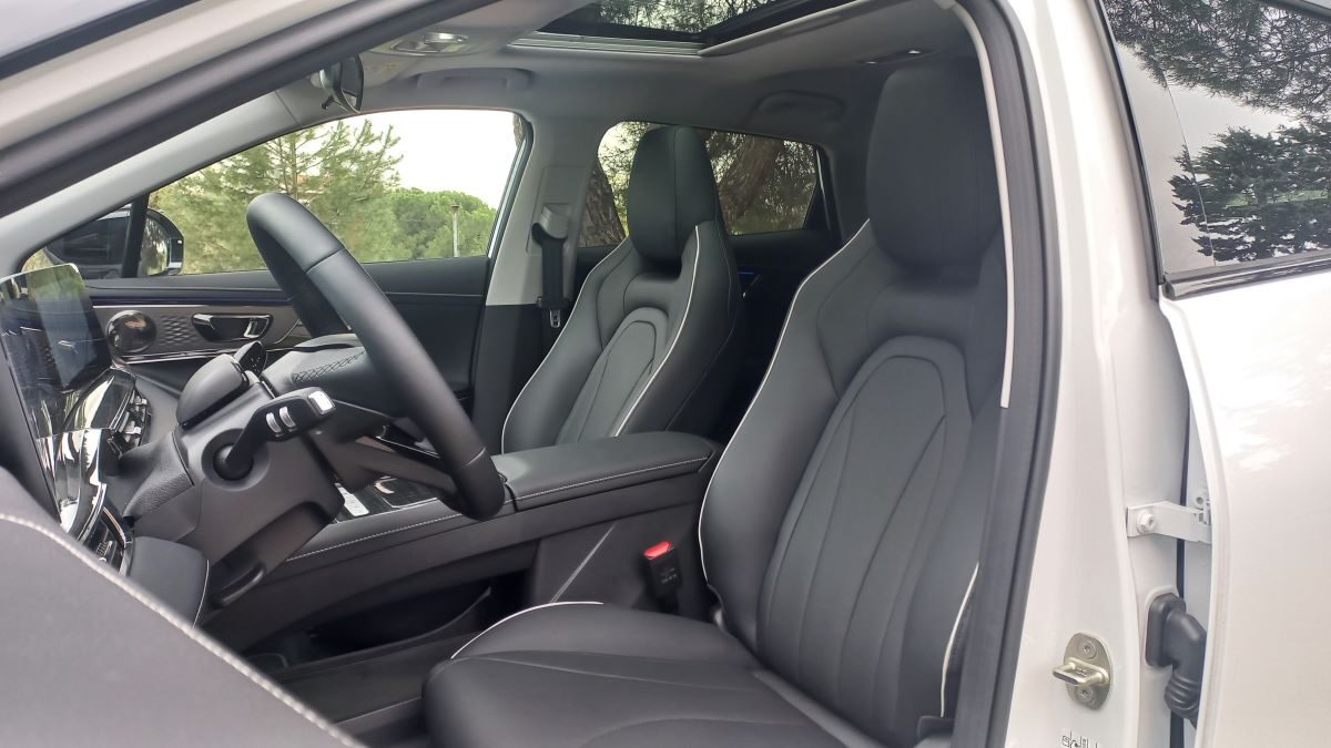 Omoda 5 EV 2026 (2) Omoda 5 EV 2026 (2)