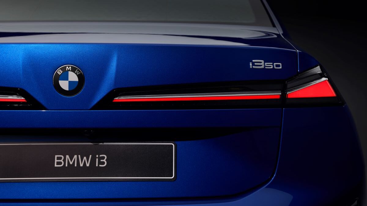 P90632244 highRes the new bmw i3 50 xd