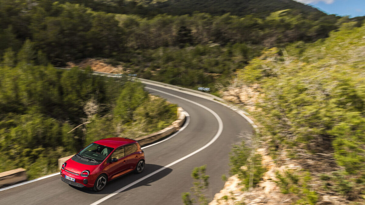 Ibiza, cada vez más complicado para el turista en coche propio o de alquiler