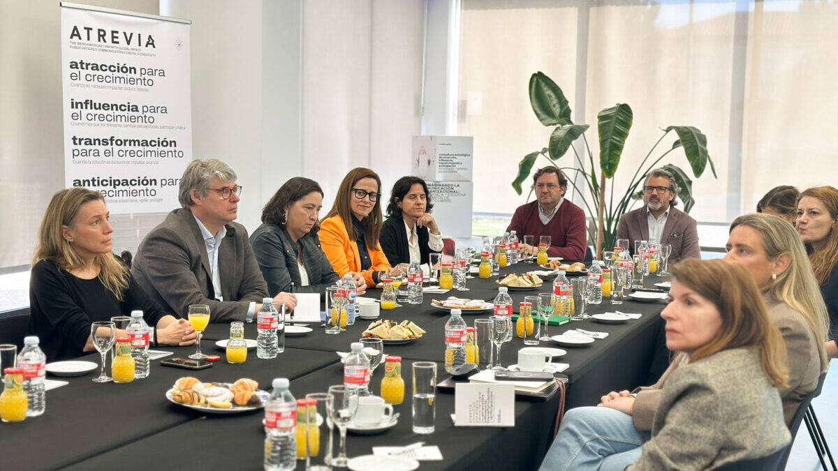 En 2035 el grueso del parque se lo repartirán la gasolina y la hibridación.
