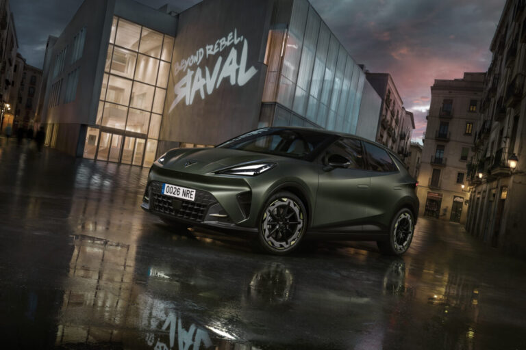El Cupra Raval es un producto clave para la marca a nivel comercial y tiene que ser un éxito global. Así lo afirma Sven Schuwirtz.