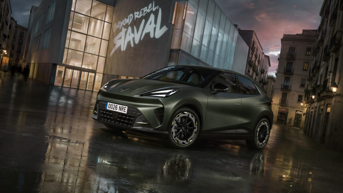 Cupra Raval, desde 26.000 euros en su versión de acceso con motor 116 CV y 300 km de autonomía.