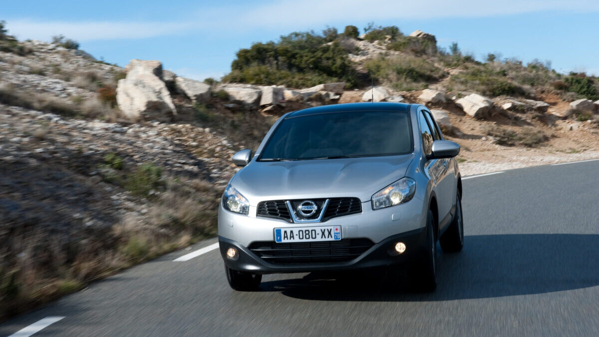 El primer Nissan Qasqhai homologaba 5,2 litros en Diesel y 6,7 y 8,1 en gasolina
