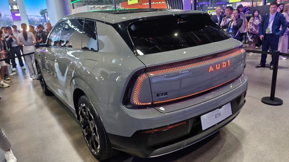 El lenguaje lumínico, clave para los coches que se venden en China.