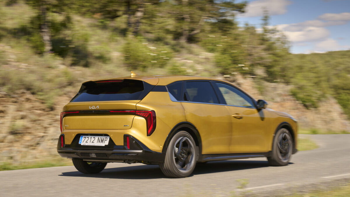 Kia K4
