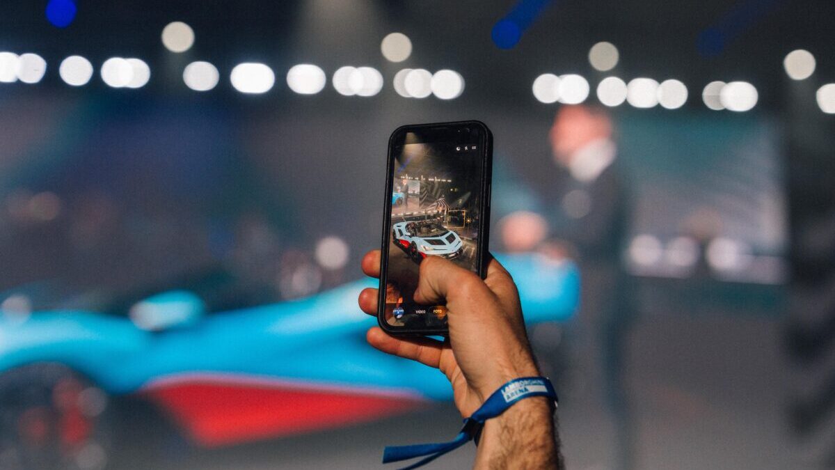668476 668476