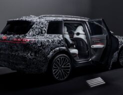El Audi Q9 quiere convertir el lujo en una experiencia a bordo A260905 large