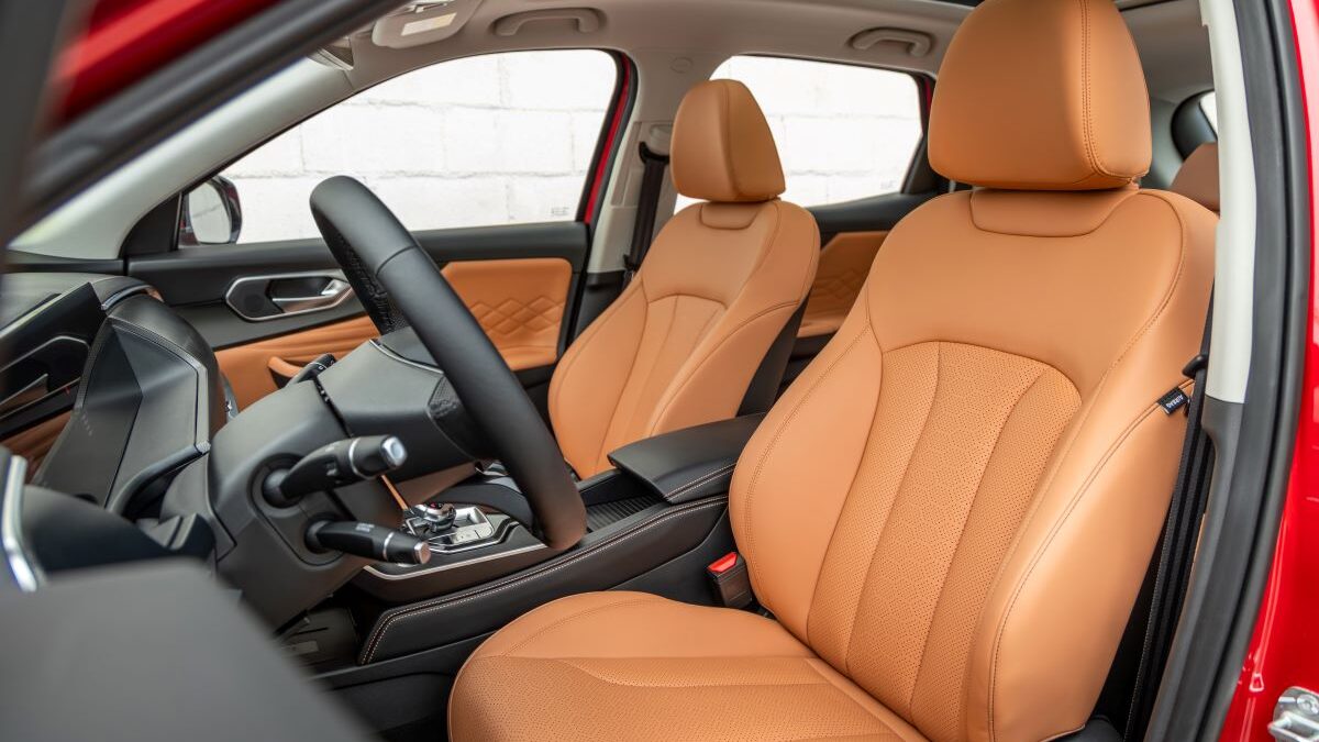 BAIC X75 INT 34