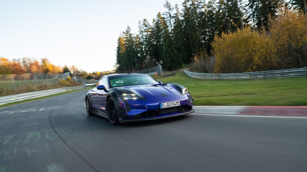 Porsche Taycan Turbo GT (1)