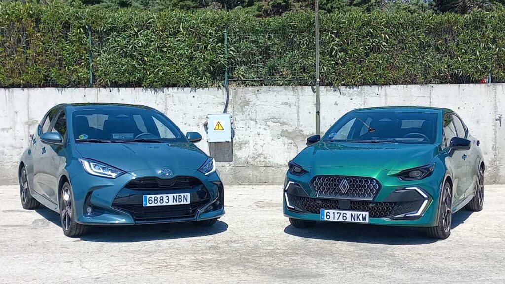 Renault Clio vs Toyota Yaris (12)
