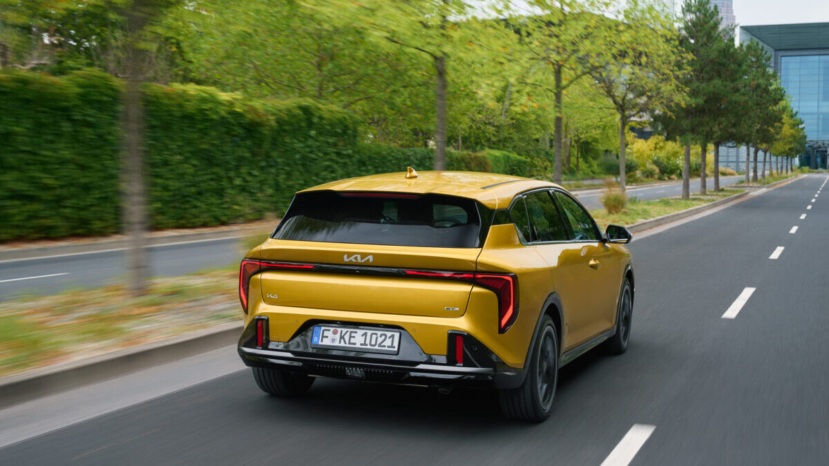 Kia K4, un nuevo compacto con precios, incluídos descuentos, entre 26.250 y 34.350 euros. Kia K4, un nuevo compacto con precios, incluídos descuentos, entre 26.250 y 34.350 euros.