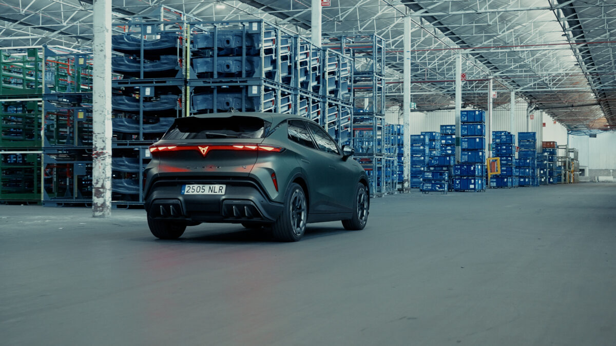 05 Follow the CUPRA Raval through the production line HQ