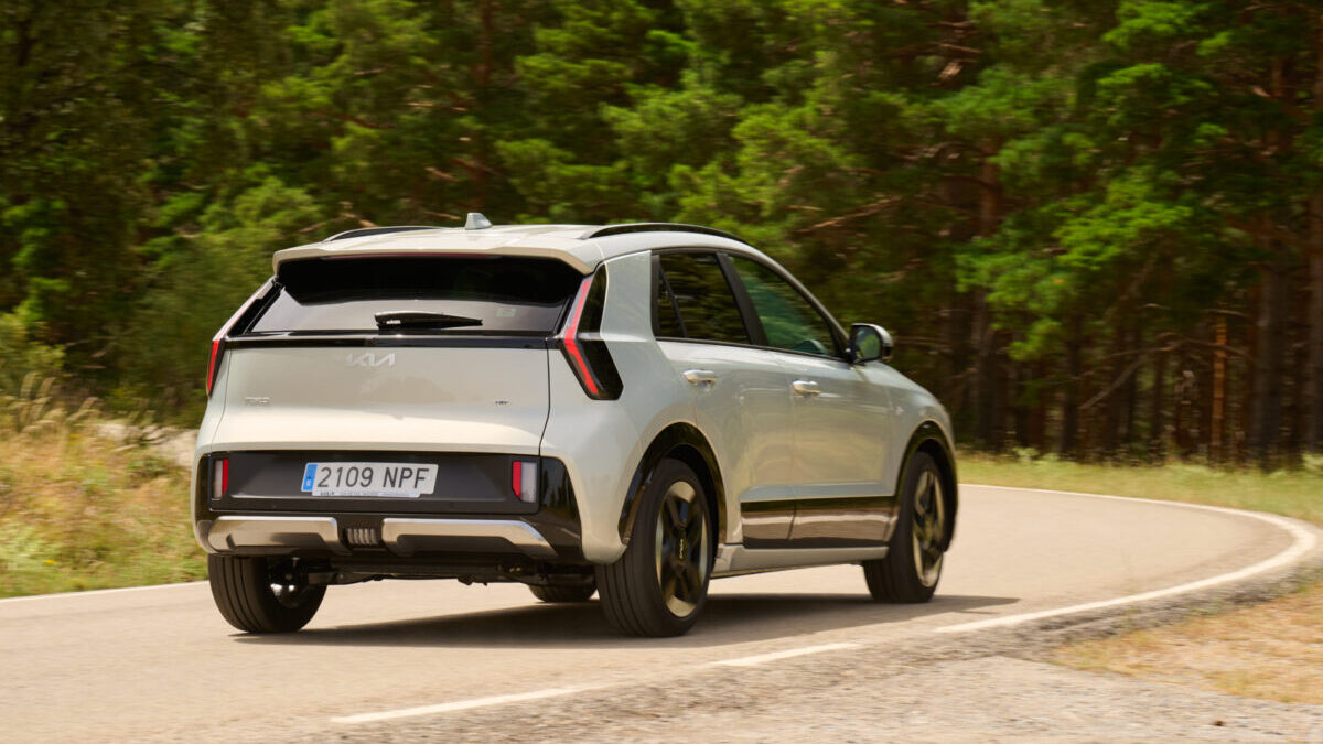 Kia Niro, ahora con una imagen más moderna y de marca.