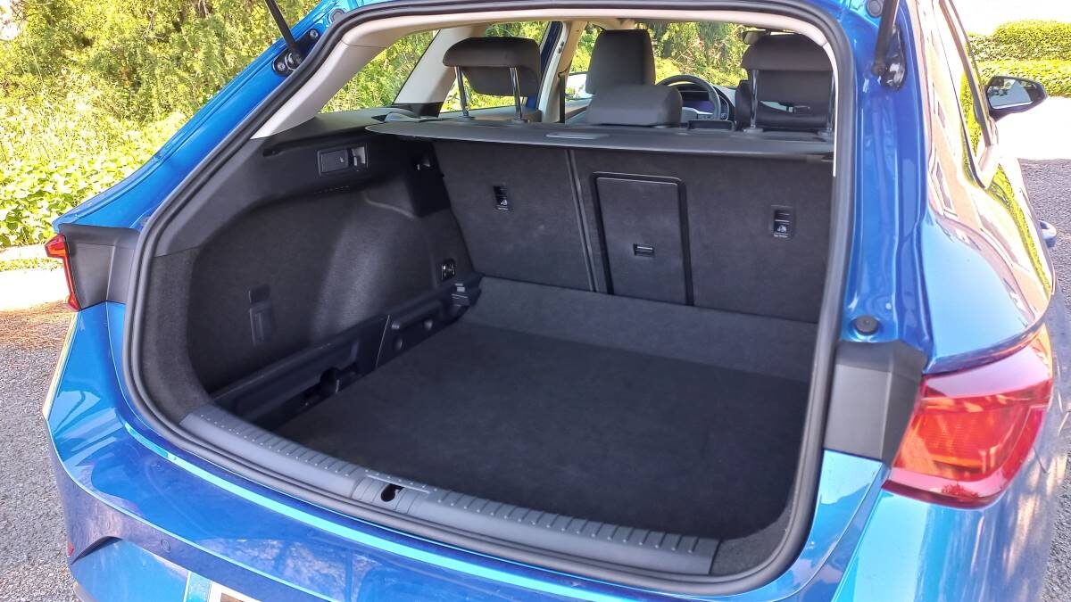 Seat León Sportstourer eTSI (2)