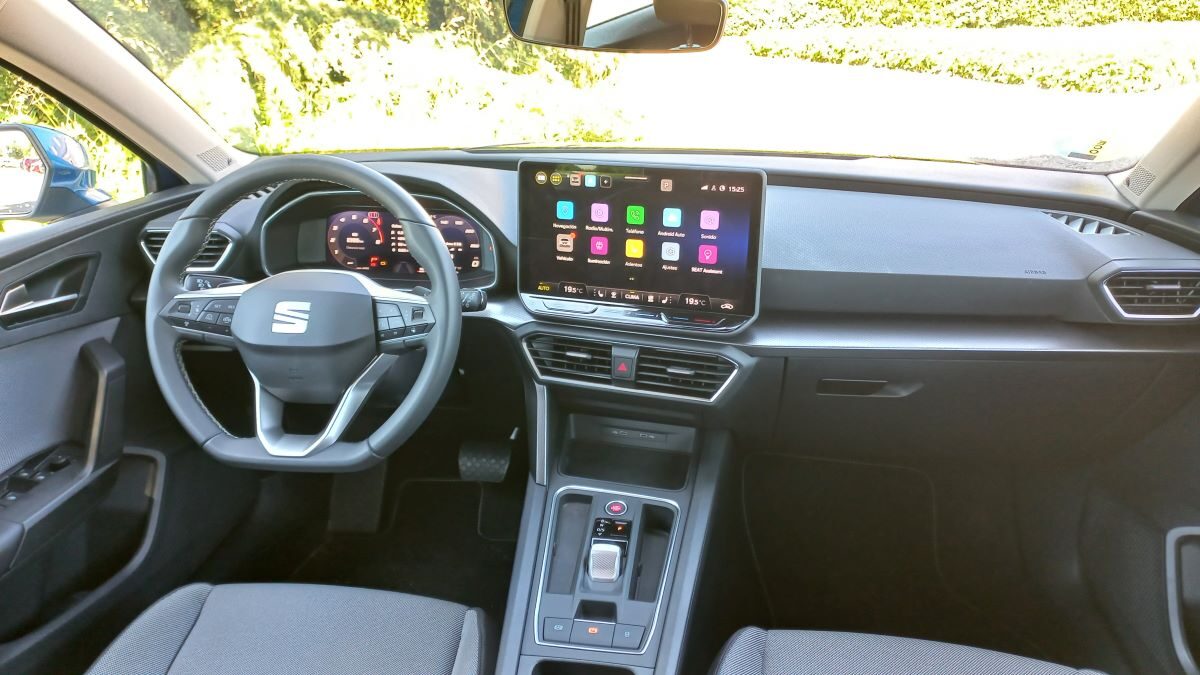 Seat León Sportstourer eTSI (8)