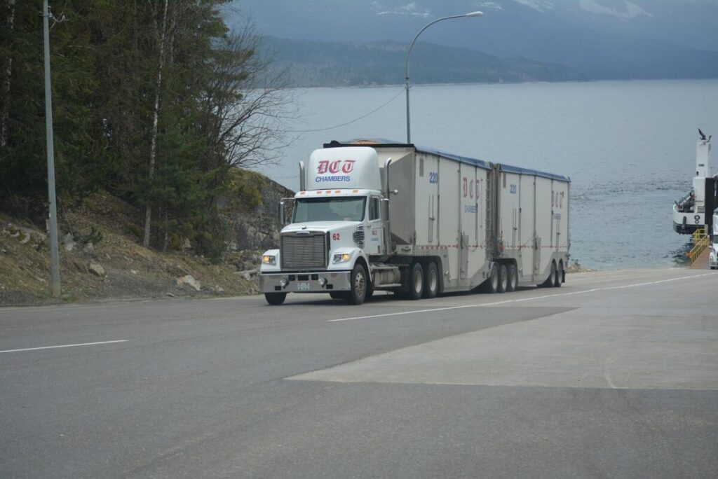 renting flexible truck