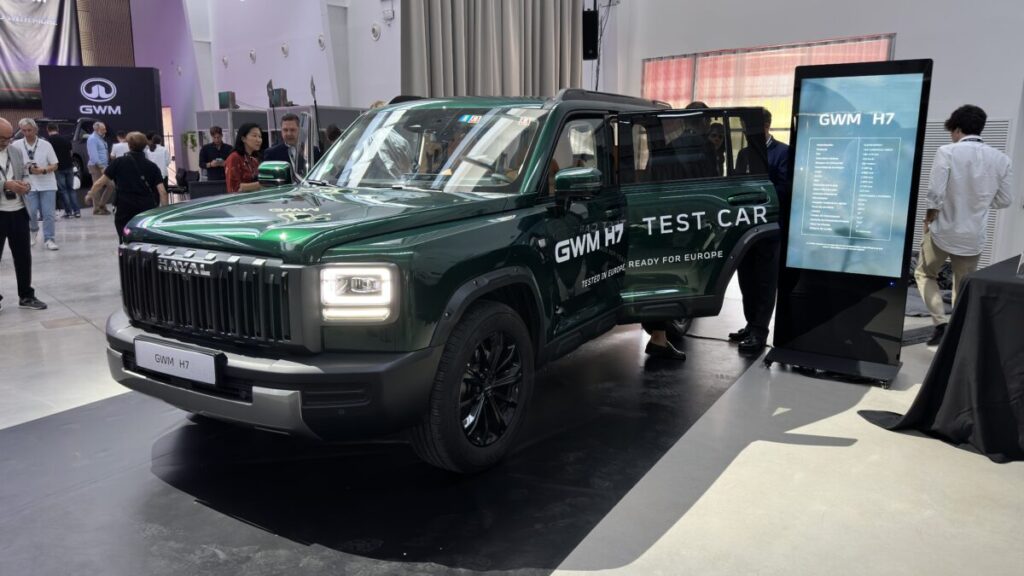GWM H7 en la presentación de GWM en España, frontal tres cuartos