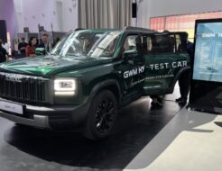 Tank 300 y GWM H7: los dos coches con los que GWM enseña músculo tras el ORA 5 GWM H7 en la presentación de GWM en España, frontal tres cuartos
