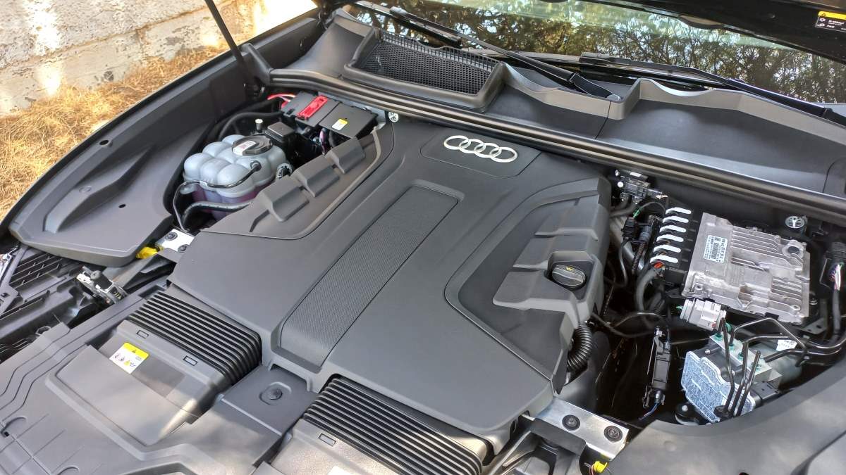 Audi Q8 TDI (3) Audi Q8 TDI (3)