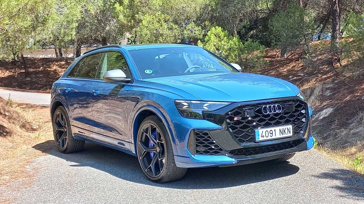 Audi RS Q8 (1) Audi RS Q8 (1)