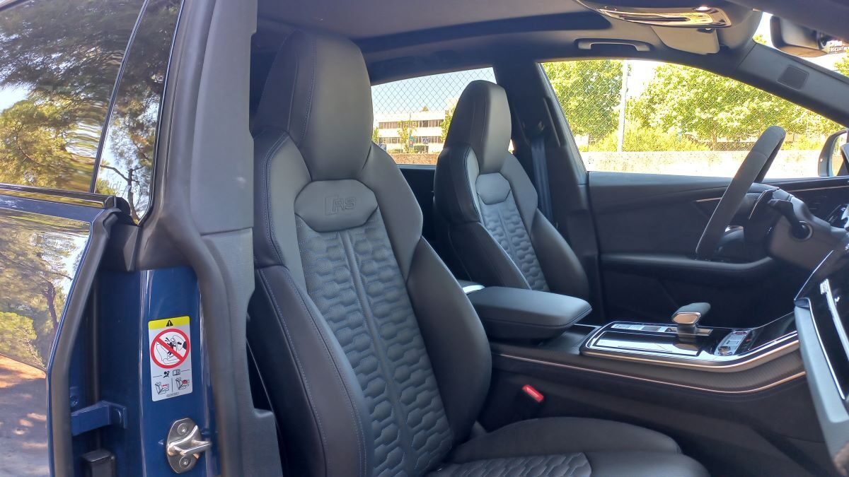Audi RS Q8 (3) Audi RS Q8 (3)