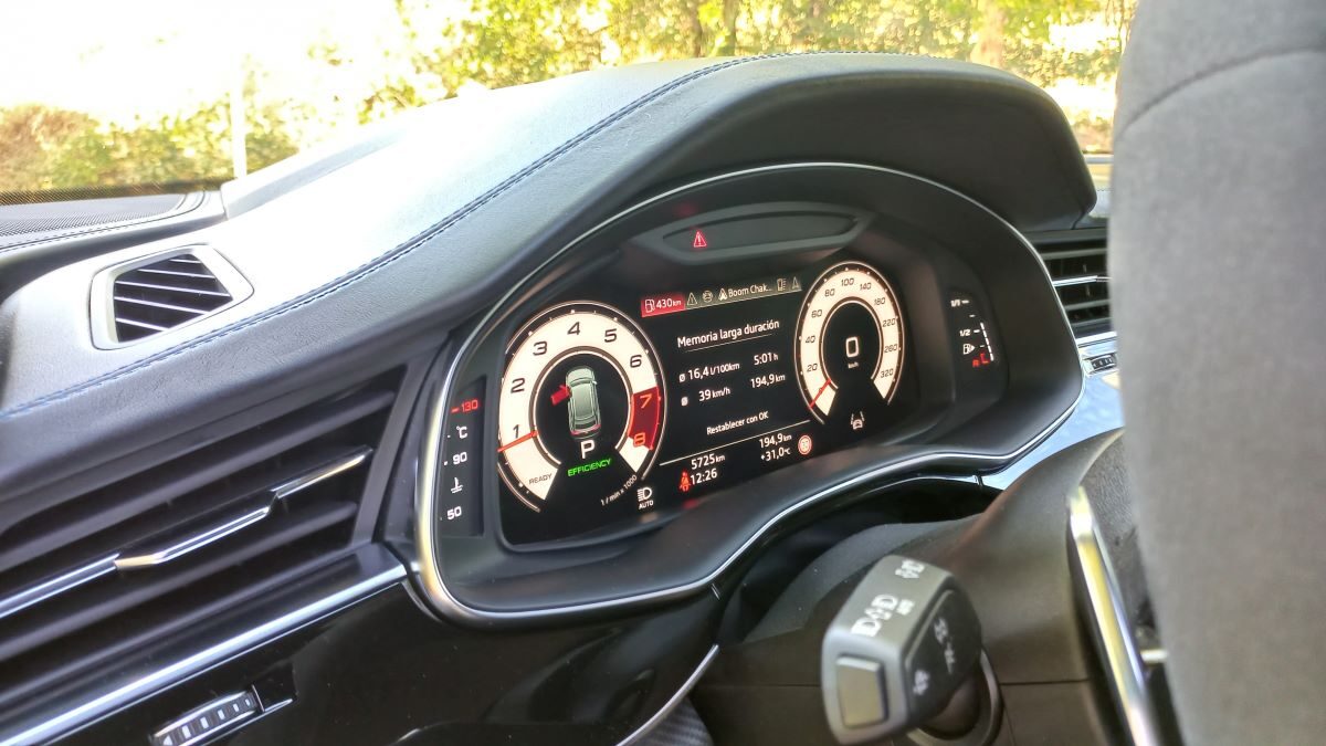 Audi RS Q8 (4) Audi RS Q8 (4)