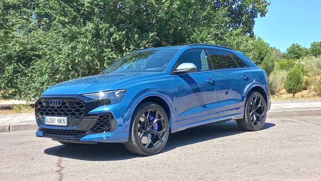 Audi RS Q8 (6)