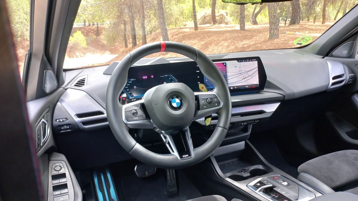 BMW M135 (4) BMW M135 (4)