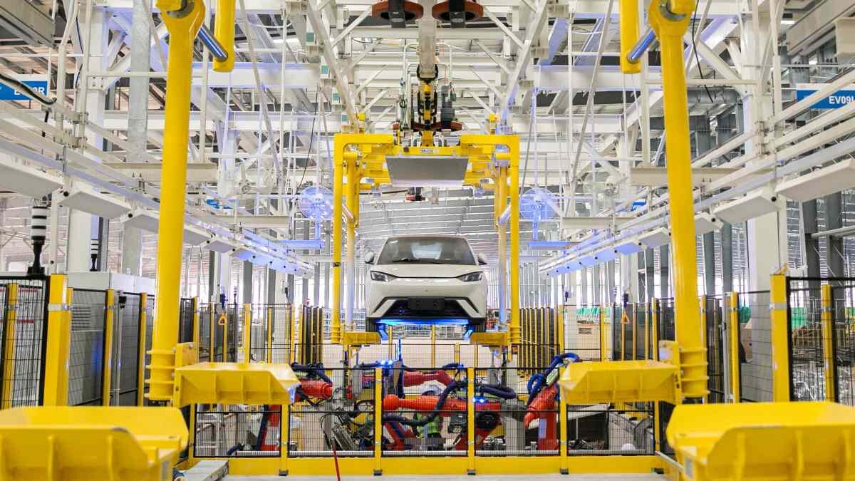 Fábrica BYD Brasil (2) Fábrica BYD Brasil (2)