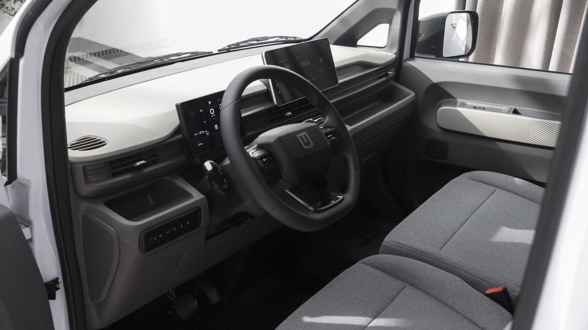 Farizon V7E interior Farizon V7E interior