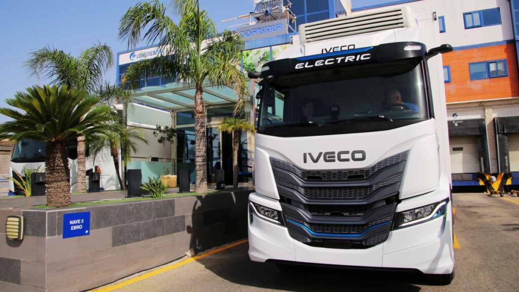 IVECO S eWay Rígido