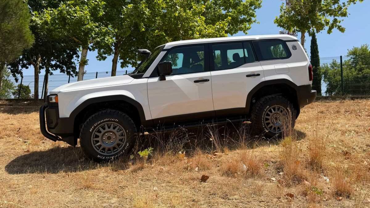 LAND CRUISER ULTIMATE CAMPO (1)