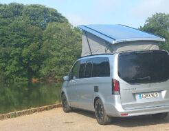 ¿Qué significa esta pegatina en las furgonetas camper? Mercedes Clase V Marco Polo (3) camper