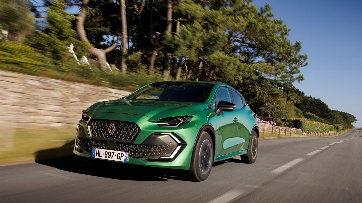 Renault Clio GLP (9) Renault Clio (9)