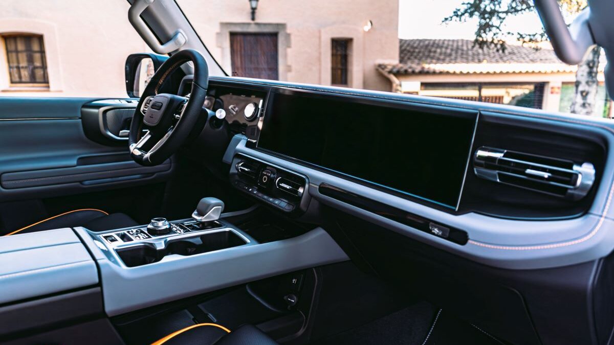 SANTANA Front Interior and Dashboard