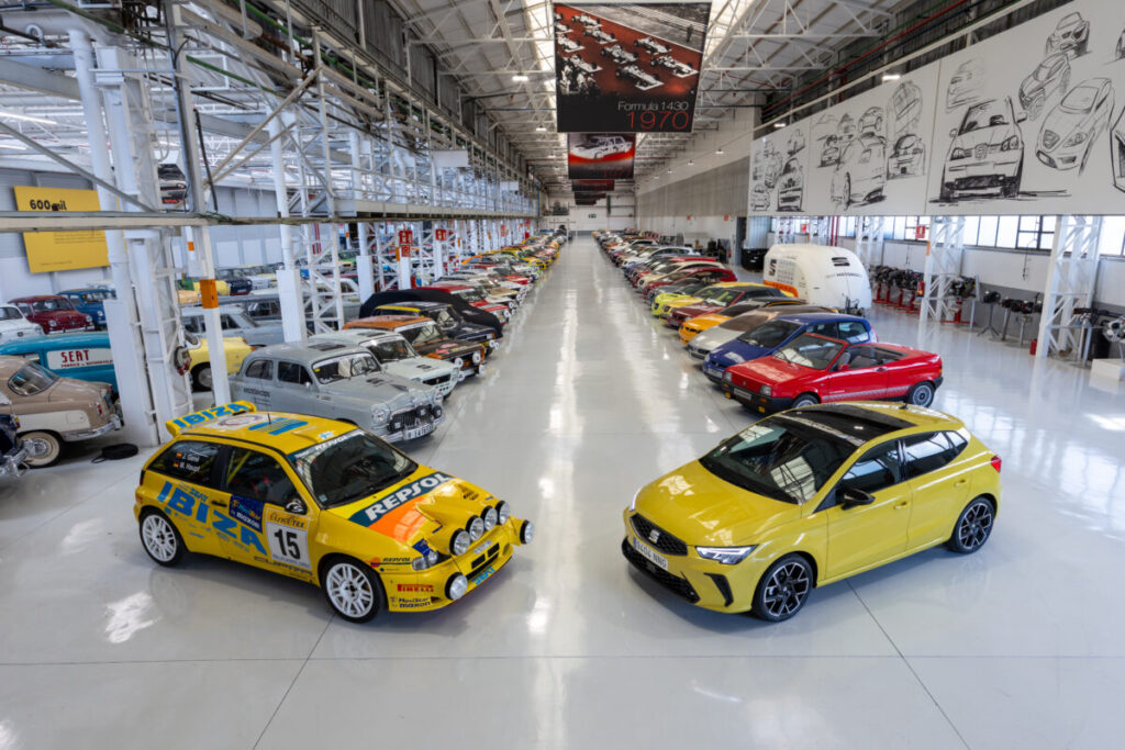241 modelos componen la colección actual de Seat Históricos en la Nave A-122 de Zona Franca