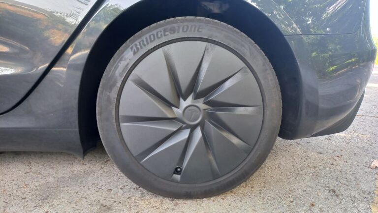 Tesla Model 3 RWD (8)