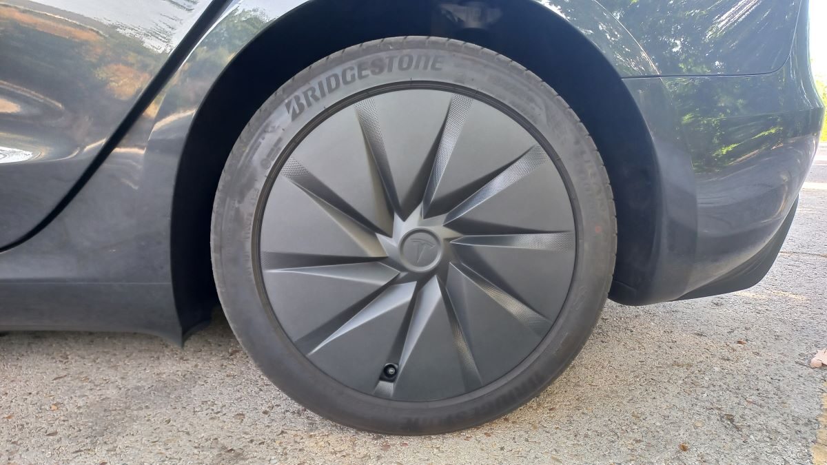 Tesla Model 3 RWD (8)