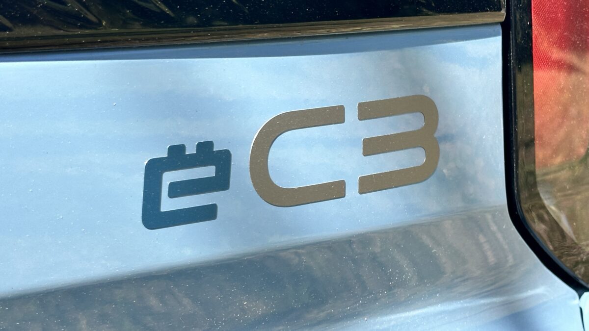 Anagrama ë-C3 en la carrocería del Citroën ë-C3 Urban Range
