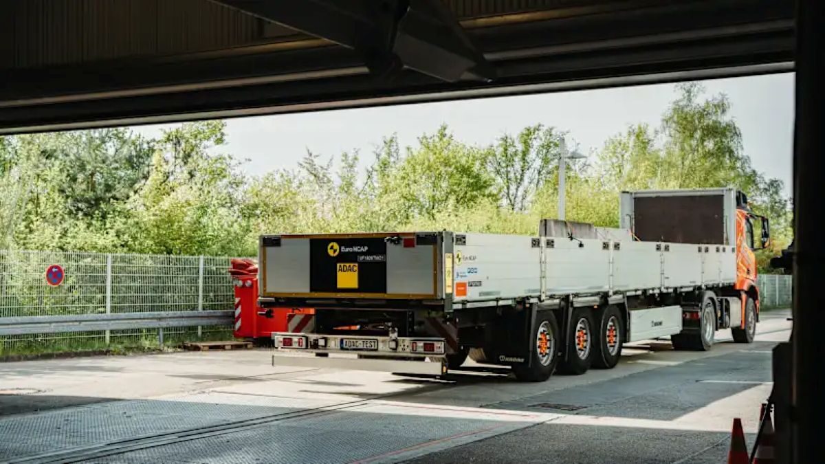 lkw unterfahrschutz 02 2606 cdy8hb lkw unterfahrschutz 02 2606 cdy8hb
