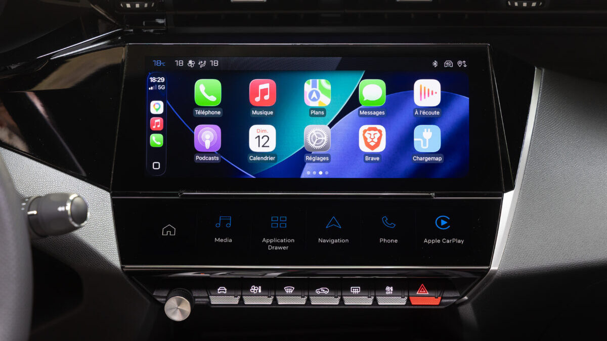 peugeot 408 phev 2026 pantalla central carplay peugeot 408 phev 2026 pantalla central carplay